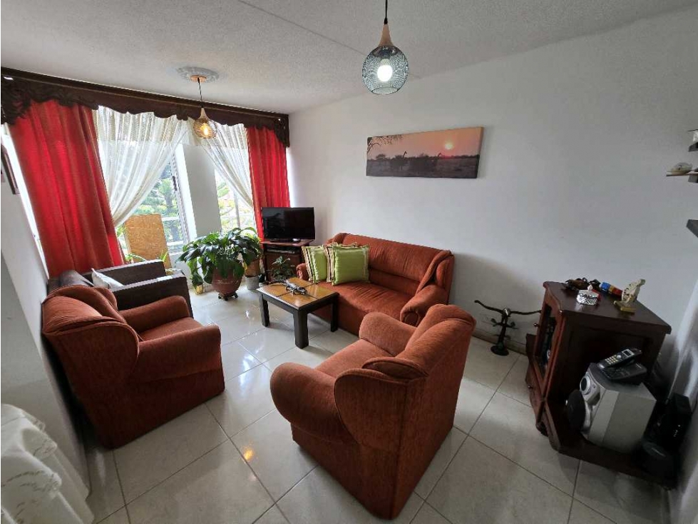 VENDO APARTAMENTO EN CALASANZ PARTE BAJA
