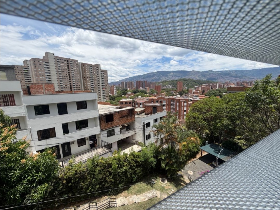 Vendo apartamento en calasanz 2 habitaciones, parqueadero