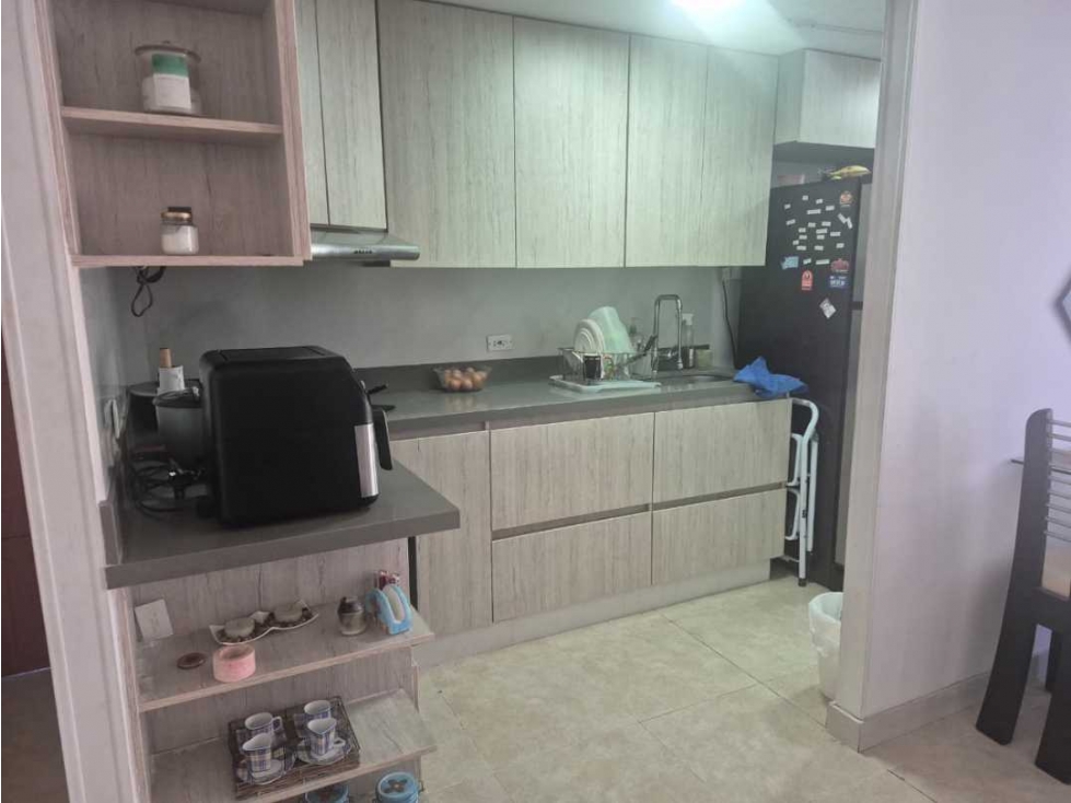 VENDO APARTAMENTO EN CALASANZ PARTE BAJA EN UNIDAD - 5