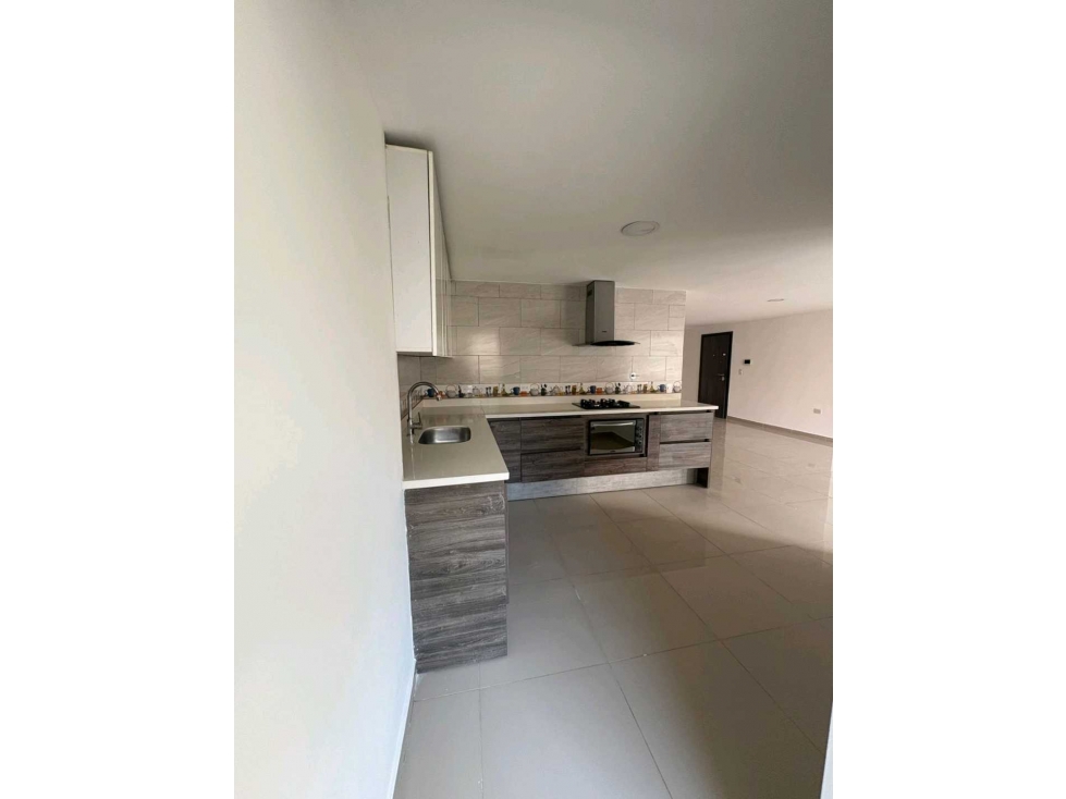 VENDO APARTAMENTO EN CALAZANS MEDELLIN ANTIOQUIA — foto 2