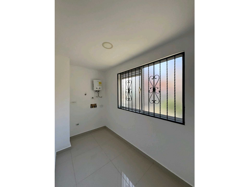 VENDO APARTAMENTO EN CALAZANS MEDELLIN ANTIOQUIA — foto 3