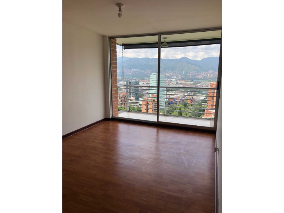 VENDO APARTAMENTO EN CASTROPOL PRECIO DE OPORTUNIDAD