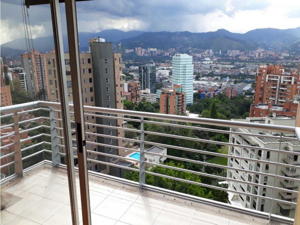 VENDO APARTAMENTO EN CASTROPOL PRECIO DE OPORTUNIDAD — foto 2