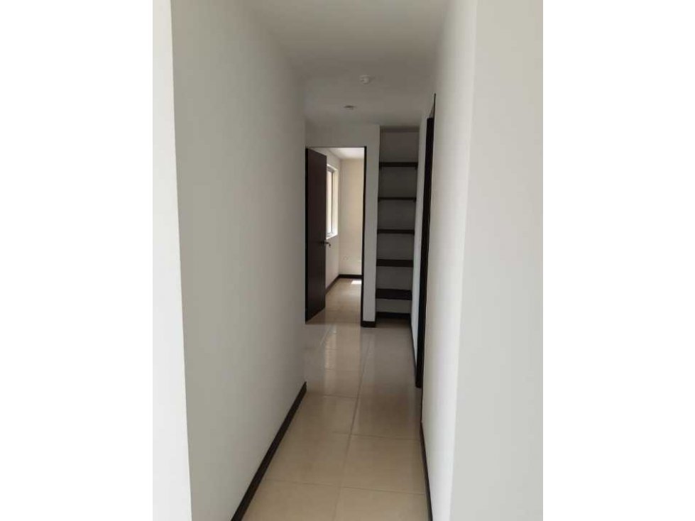 Vendo lindo Apartamento en Galicia Pereira