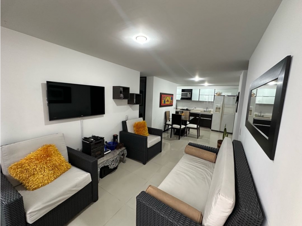 Vendo Apartamento en Ciudad del Río, Balcón Amplio en Unidad Completa