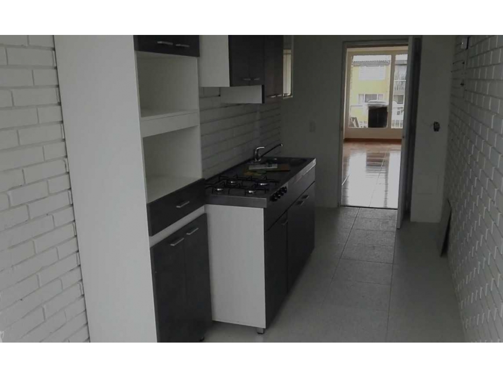 VENDO APARTAMENTO EN COLSEGUROS CERCA A PALOQUEMAO — foto 3