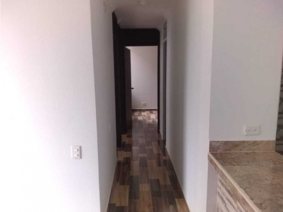 Vendo Apartamento en Conjunto con Piscina Llano alto Villavicencio - 3