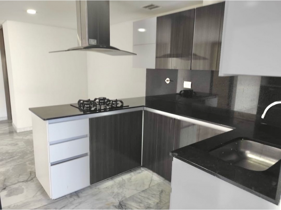 Vendo apartamento en Conquistadores CON COLEGA — foto 4
