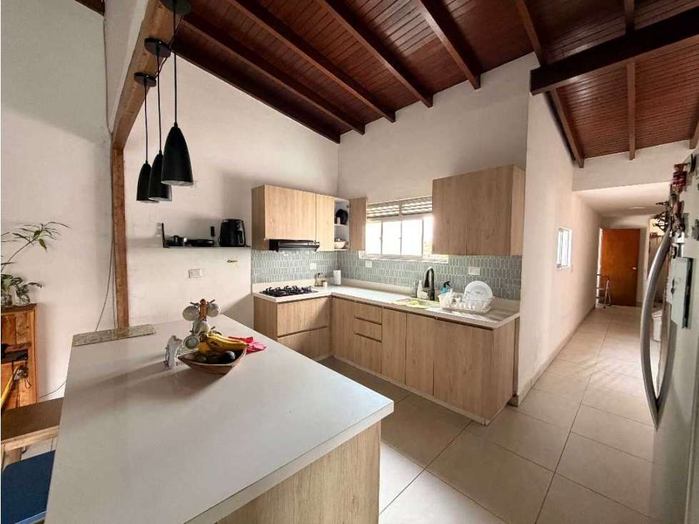 VENDO APARTAMENTO EN CONQUISTADORES TERCERO POR ESCALAS — foto 6