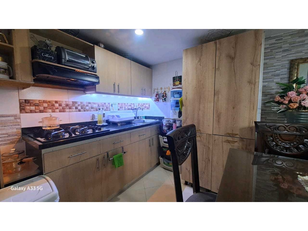 Vendo apartamento en edificio barrio la Sebastiana envigado