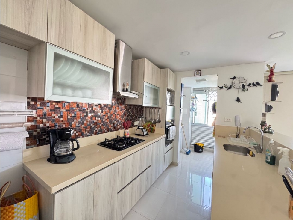 VENDO APARTAMENTO EN EDIFICIO FERRARA EN CIELO MAR CARTAGENA — foto 5