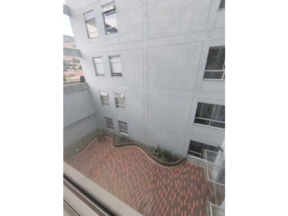 VENDO APARTAMENTO EN PH SIN BALCÓN CON VISTA Buenos Aires-Medellin — foto 2