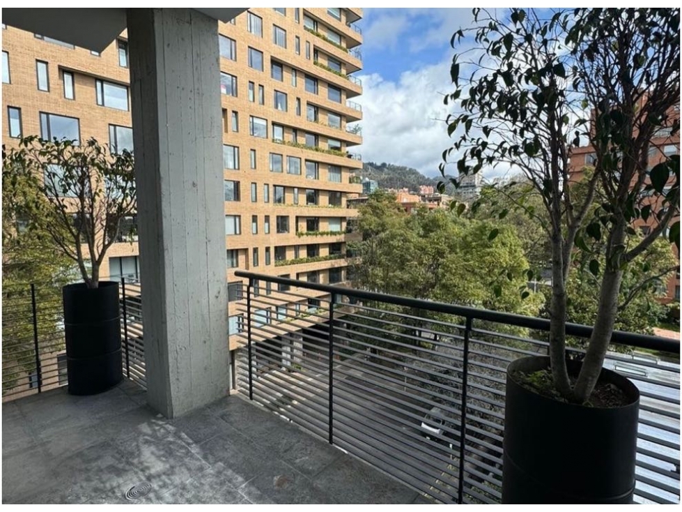 Vendo apartamento en el Chico, cerca parque 93, con hermosa vista luz — foto 2