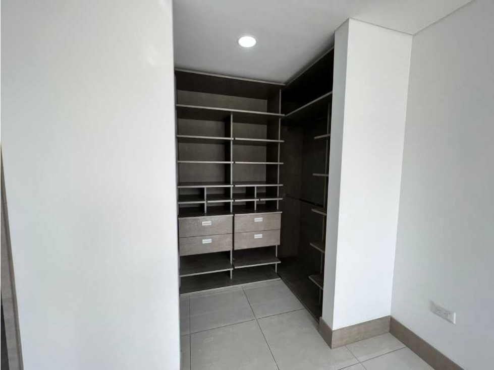 Vendo apartamento en el norte de cali mirador de menga 6 piso — foto 5