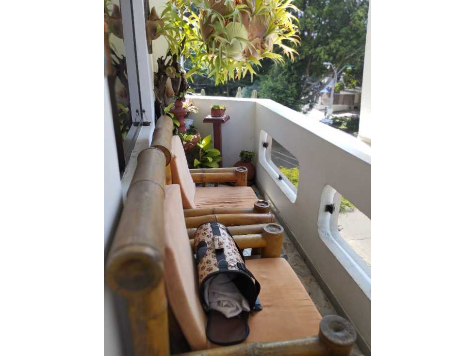 Vendo apartamento en el norte de cali barrio el bosque area 120 m²
