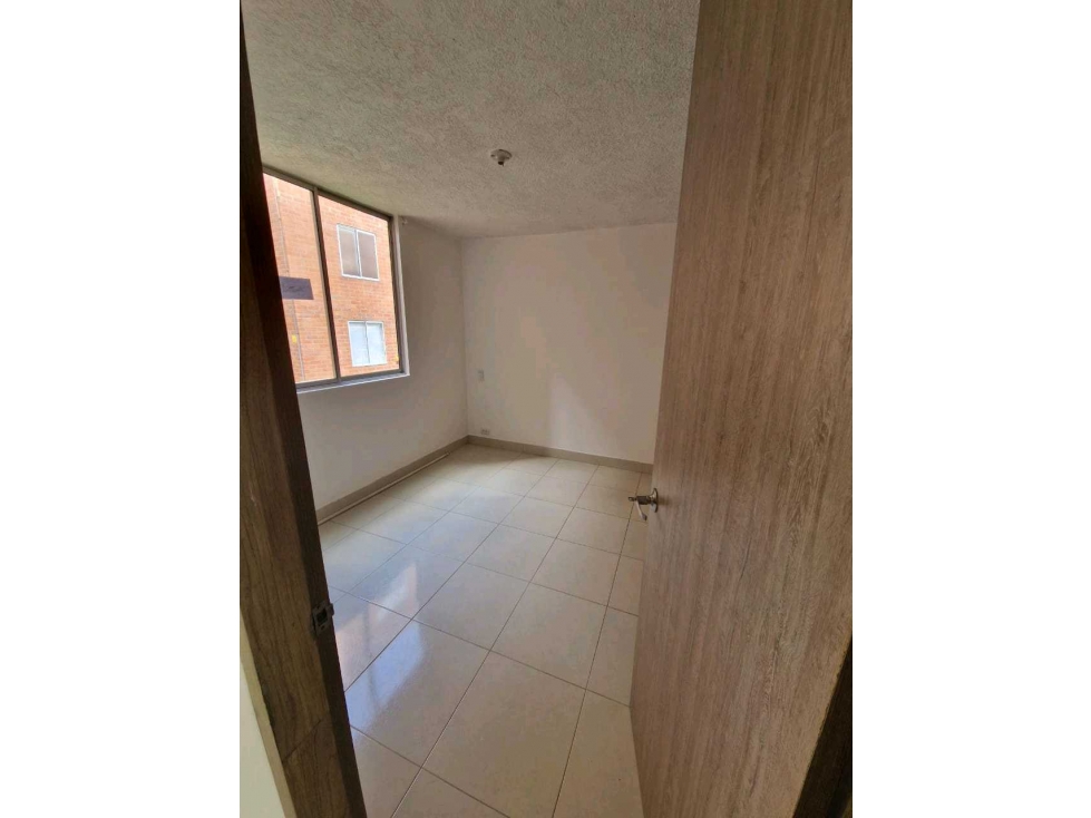 Vendo apartamento en el norte de cali barrio menga unidad cerrada — foto 6