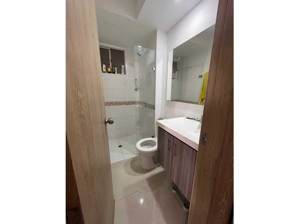 Vendo apartamento en el norte de cali barrio la flora 1er piso 76 m2 — foto 4