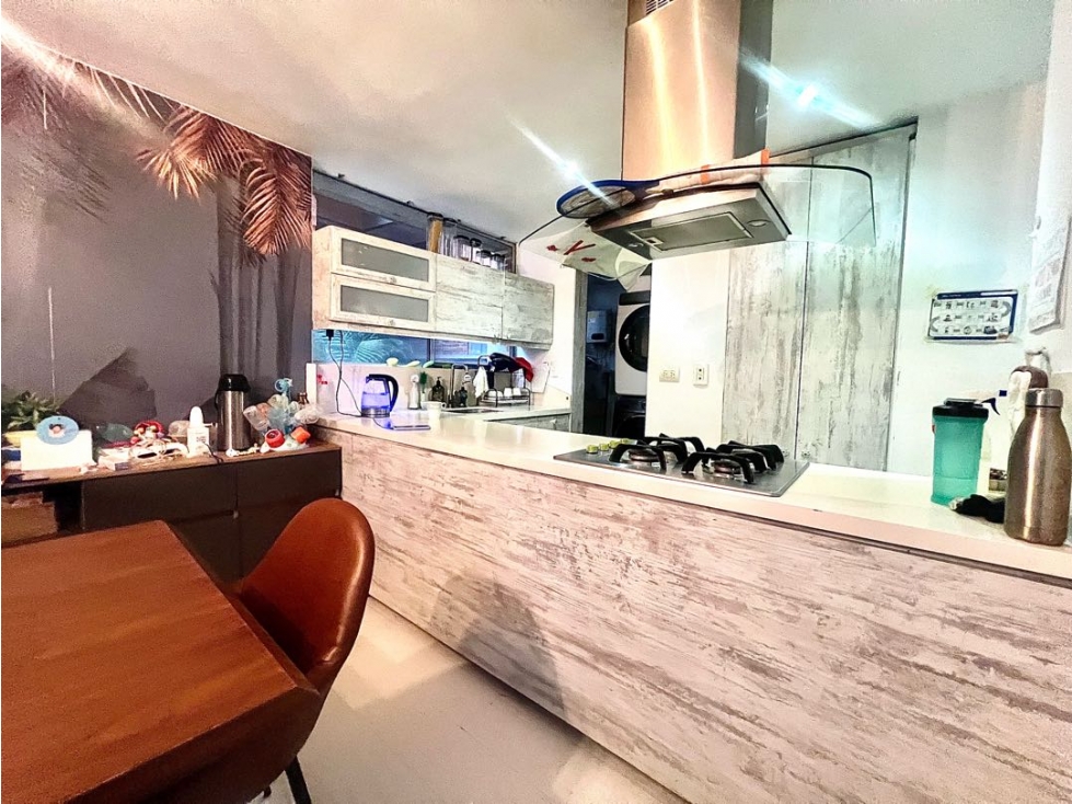 VENDO APARTAMENTO EN EL POBLADO | EL TESORO — foto 2