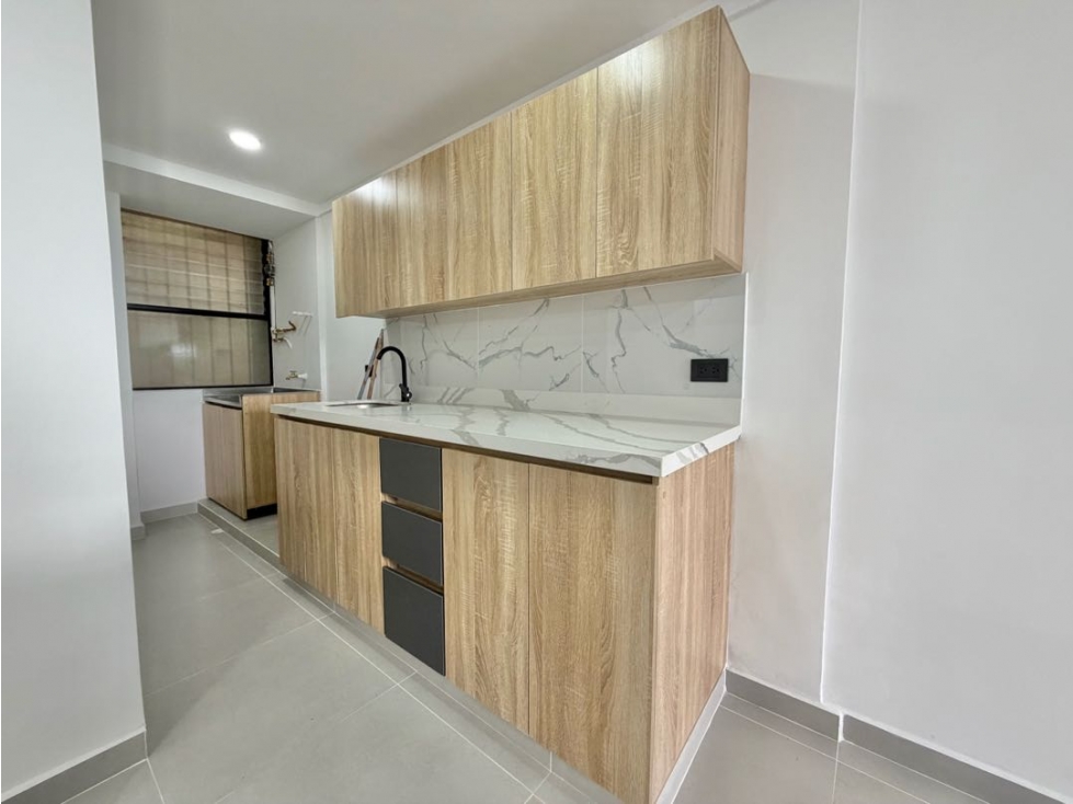 Vendo apartamento en el poblado - Las palmas — foto 5