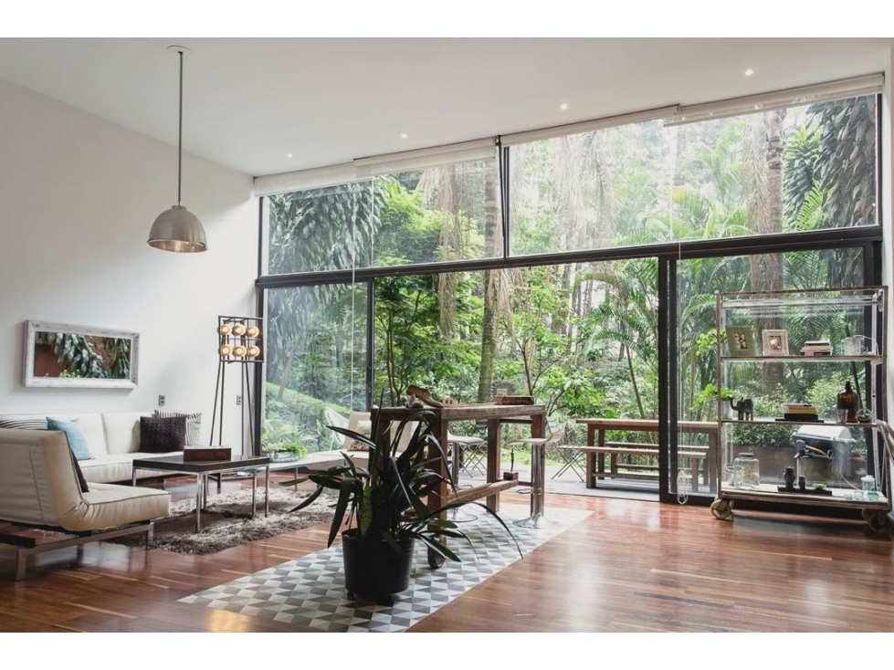 VENDO APARTAMENTO EN EL POBLADO EL TESORO