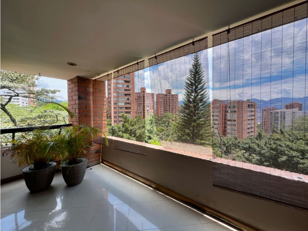 VENDO APARTAMENTO EN EL POBLADO LA VISITACION IDEAL PARA REMODELAR — foto 4