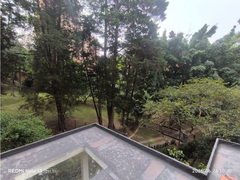 (C) Vendo apartamento en el poblado sector san lucas — foto 2
