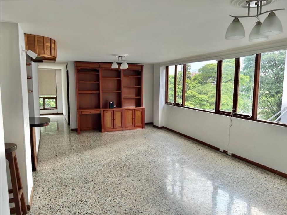 Vendo apartamento en El Poblado - Patio Bonito