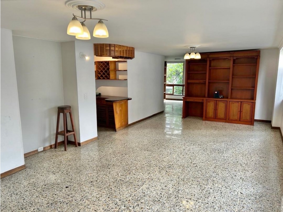 Vendo apartamento en El Poblado - Patio Bonito — foto 2