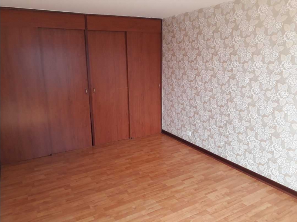 VENDO APARTAMENTO EN EL POBLADO CASTROPOL IDEAL PARA INVERSION — foto 6
