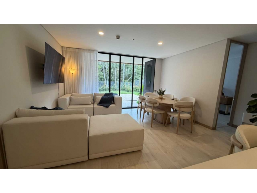 VENDO APARTAMENTO EN EL RETIRO