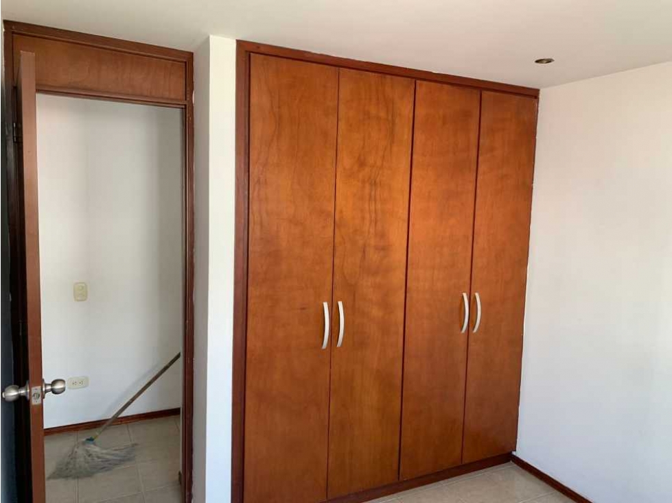 Vendo apartamento en el sur de cali barrio ciudad 2000 unidad cerrada — foto 6