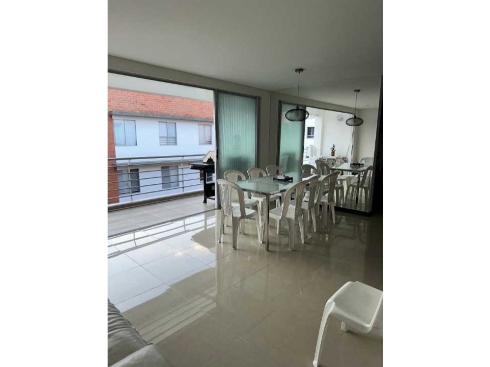 Vendo apartamento en el sur de cali barrio ciudad jardin - 4