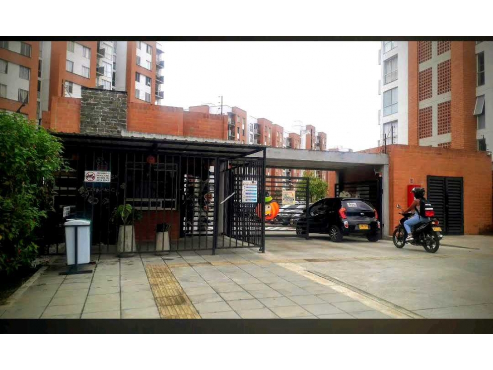 Vendo apartamento en el sur de cali barrio valle lili sector melendez - 1