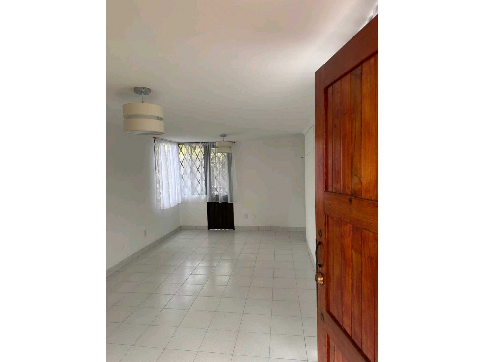 Vendo apartamento en el sur de cali barrio napoles segundo piso — foto 3