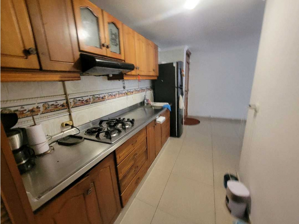 VENDO APARTAMENTO INTERNO CON TERRAZA EN ENVIGADO LA PAZ PARTE BAJA — foto 6