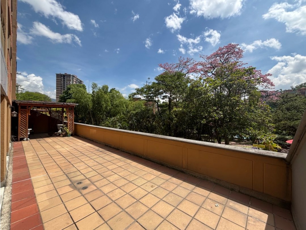 VENDO APARTAMENTO EN ENVIGADO LA FRONTERA CON AMPLIA TERRAZA — foto 2