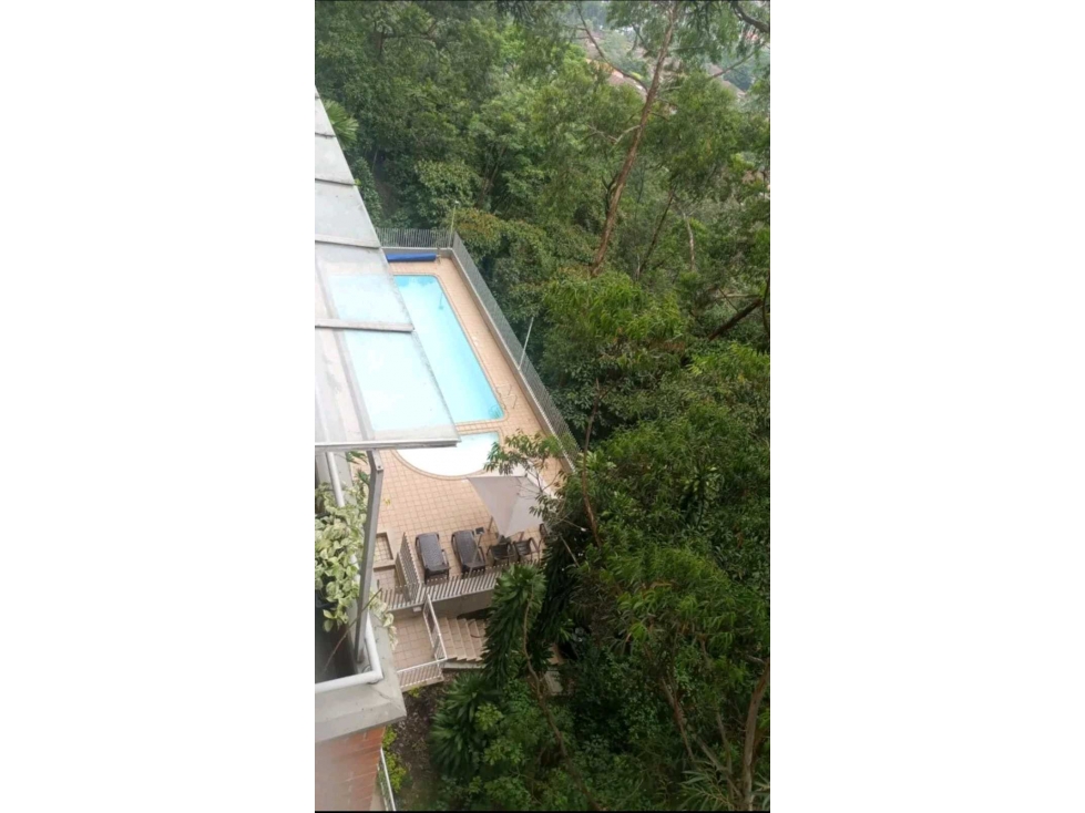 VENDO APARTAMENTO EN ENVIGADO ESMERALDAL REMODELAR UNIDAD CON PISCINA — foto 2
