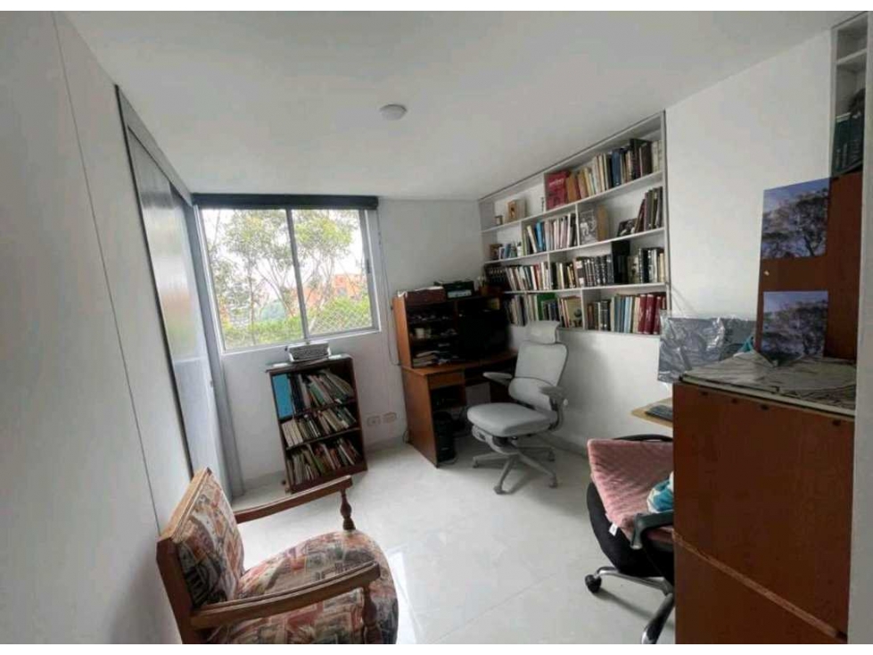VENDO APARTAMENTO EN ENVIGADO ESMERALDAL REMODELAR UNIDAD CON PISCINA — foto 4