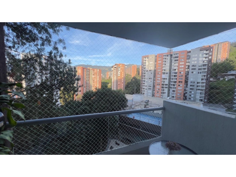 Vendo apartamento en Envigado, la Cuenca