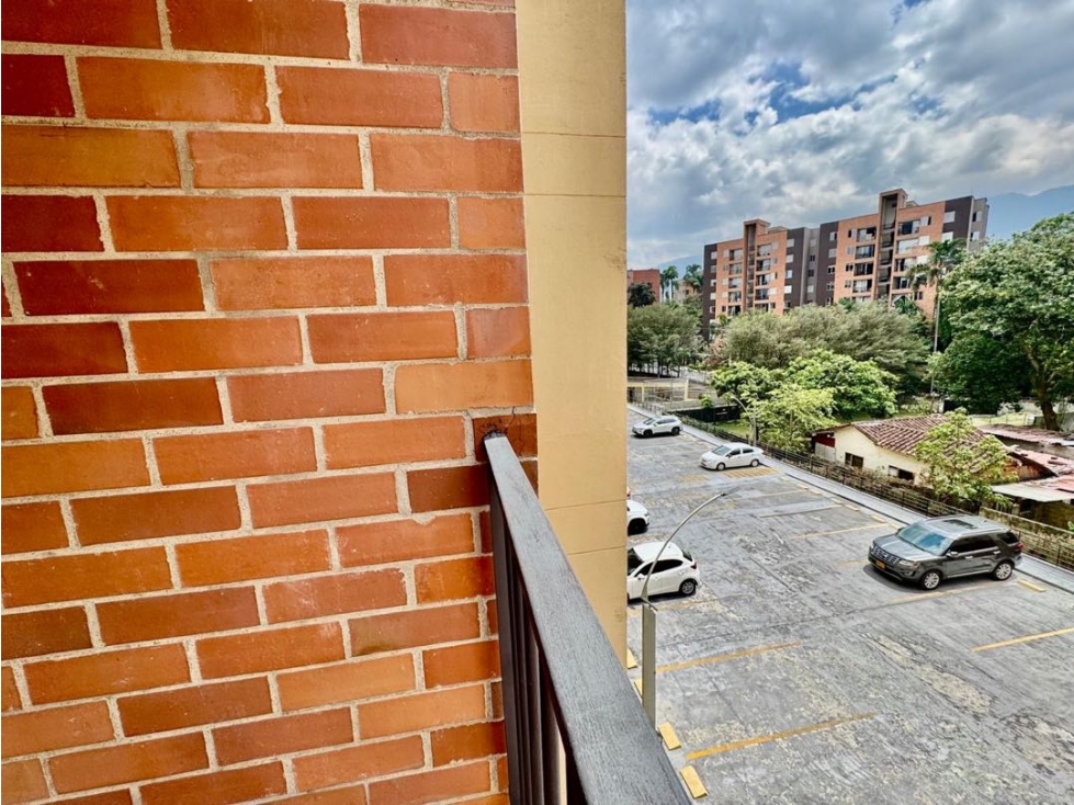 VENDO APARTAMENTO EN ENVIGADO SEÑORIAL/CERCA A MAYORCA