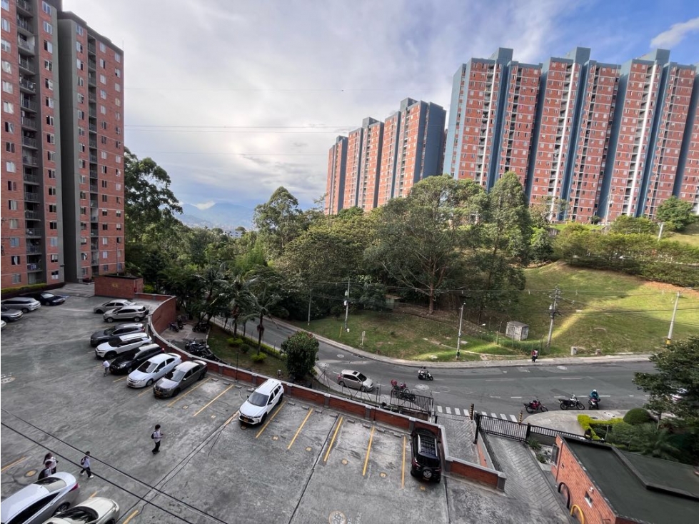 Vendo excelente apartamento en Envigado