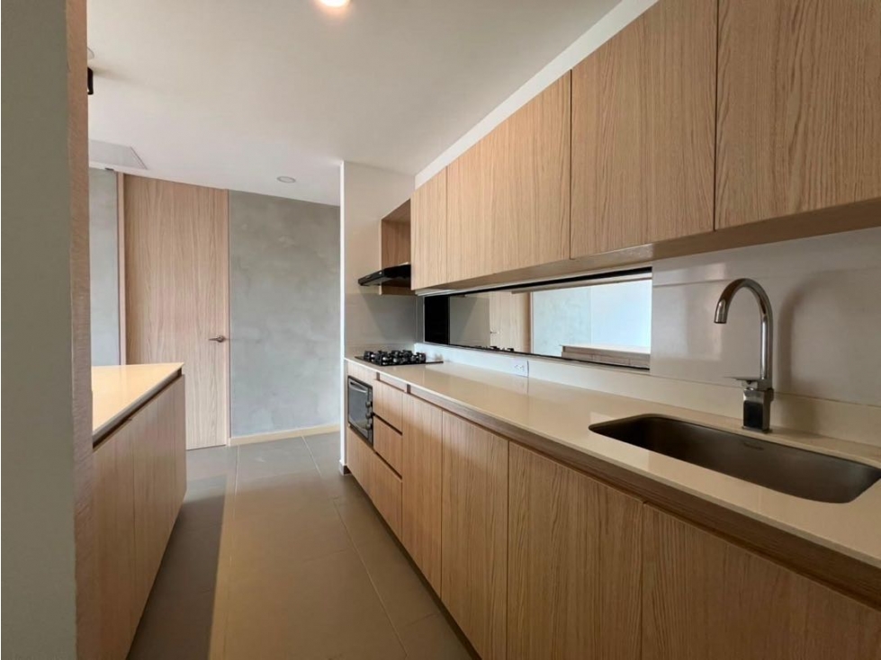 VENDO APARTAMENTO EN EPIC ENVIGADO LOMA LAS BRUJAS PISO ALTO