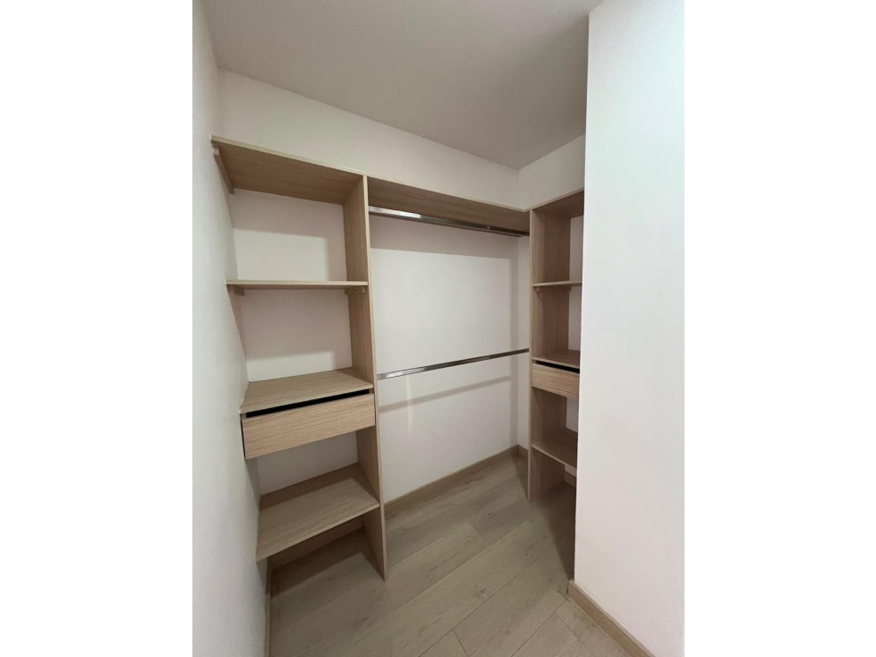 VENDO APARTAMENTO EN EPIC ENVIGADO LOMA LAS BRUJAS PISO ALTO — foto 5