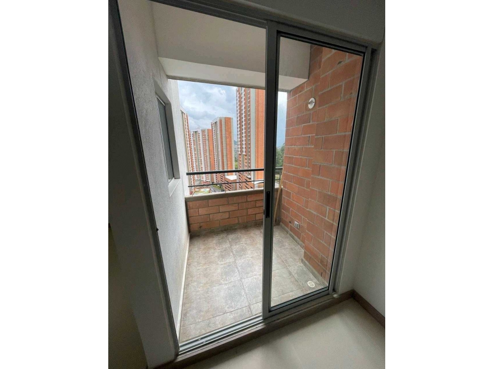 VENDO APARTAMENTO EN FLORIDA NORTE AMÉRICA BELLO ANTIOQUIA - 5