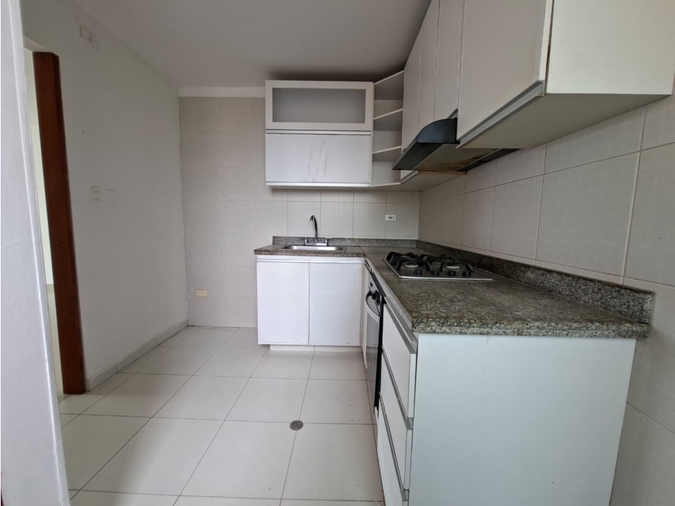 VENDO APARTAMENTO EN GRANADILLO — foto 3