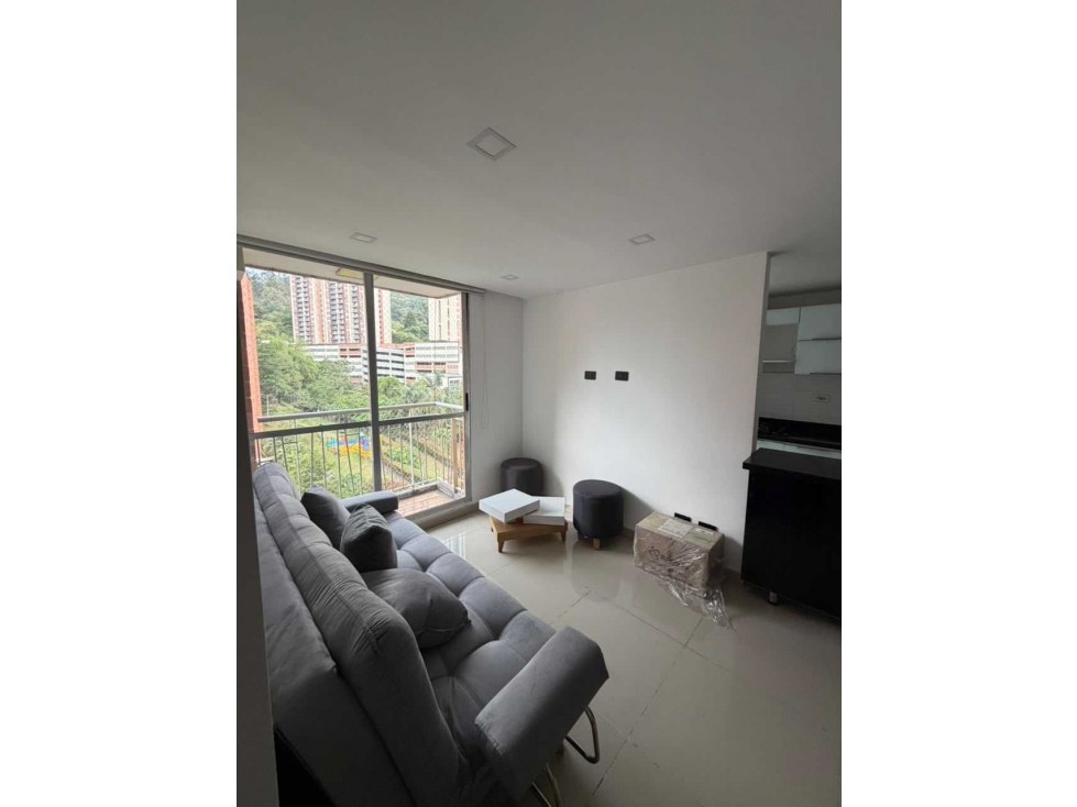 Vendo apartamento en Itagüí cerca al centro comercial platino