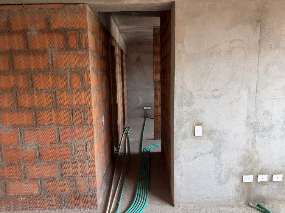 VENDO APARTAMENTO EN ITAGÜÍ; OBRA GRIS — foto 6