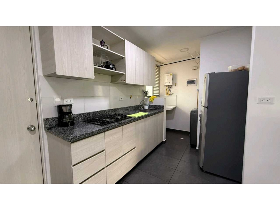 VENDO APARTAMENTO EN ITAGUI, UNIDAD CERRADA CON PARQUEADERO — foto 3