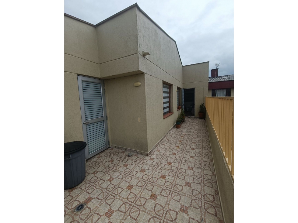 VENDO APARTAMENTO EN J VARGAS.P — foto 2