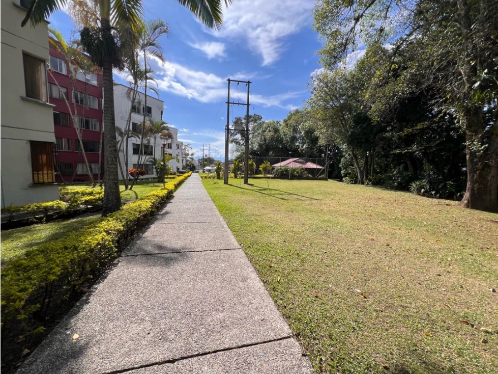 Vendo apartamento en la av Sur Pereira — foto 2
